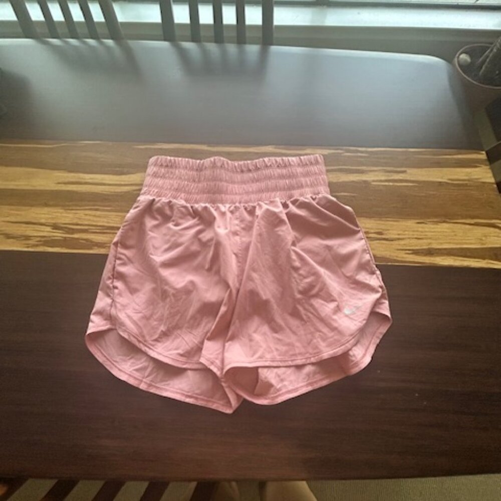 Nike Dry-Fit Ultra High-Waist Short